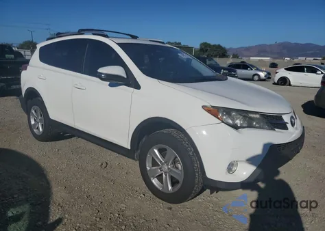 2013 Toyota Rav4 Xle z USA, uszkodzony, nr VIN JTMWFREV0DD011502